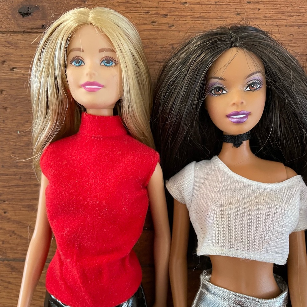 Stylish Barbie Dolls 'Going Out Tonight' Four Pack - Picture 5 of 12
